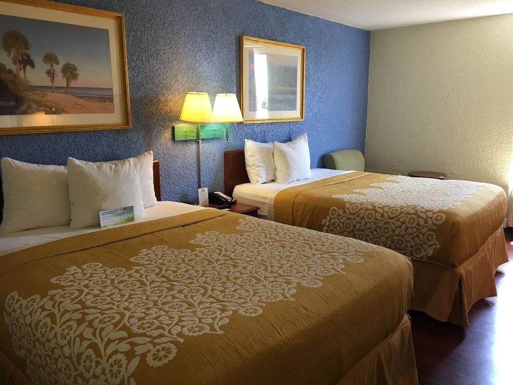 Days Inn By Wyndham Fort Pierce Midtown Экстерьер фото